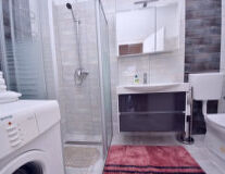 sink, indoor, plumbing fixture, interior, home, bathtub, design, tap, countertop, shower, home appliance, cabinetry, mirror, bathroom accessory